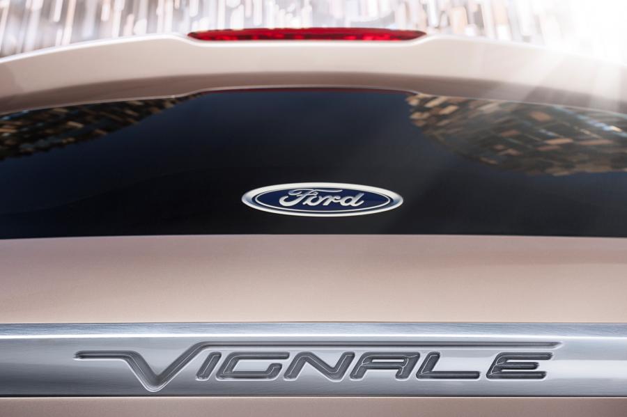  Ford S-Max Vignale Concept 2014 года  (фото 8 из 15)